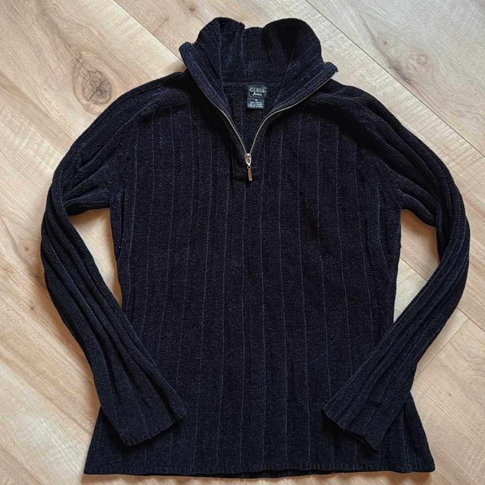 Guess USA Long Sleeve 1/4 Zip Sweater, size Medium